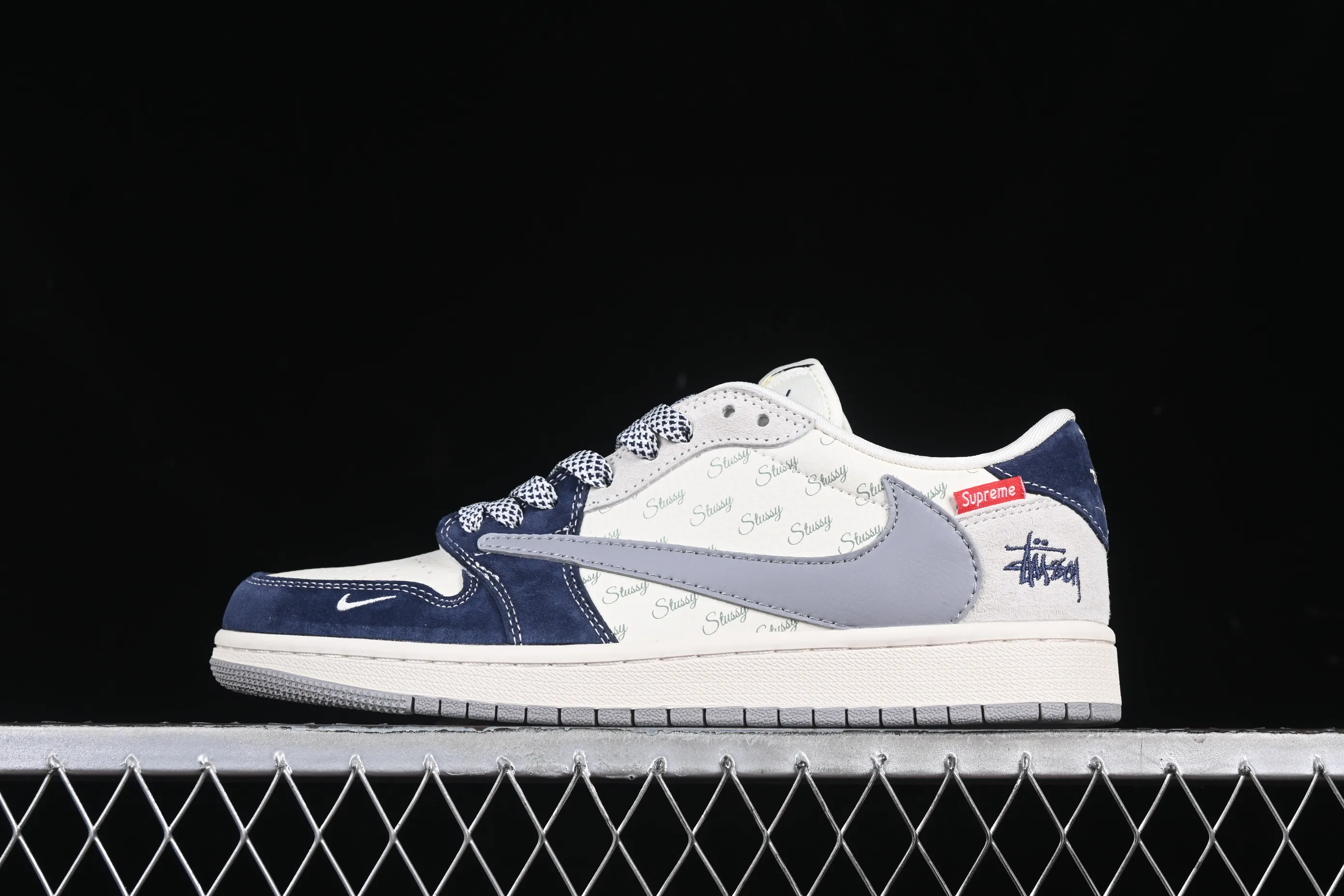 All categories Air Jordan Jordan series basketball shoes Air Jordan 1 Low High-end customized low-top sneakers Travis Scott x Fragment Design x Air Jordan 1 Low OG SP AJ1 Joe 1 Stussi co-branded Gray blue English red label Low-top cultural casual sneakers DM9288-009